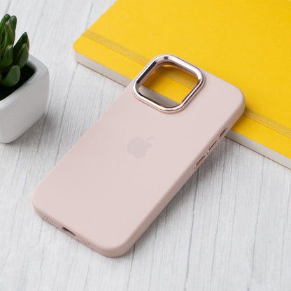 iPhone 13 Back Cover / Silicone Luxury Protective Case