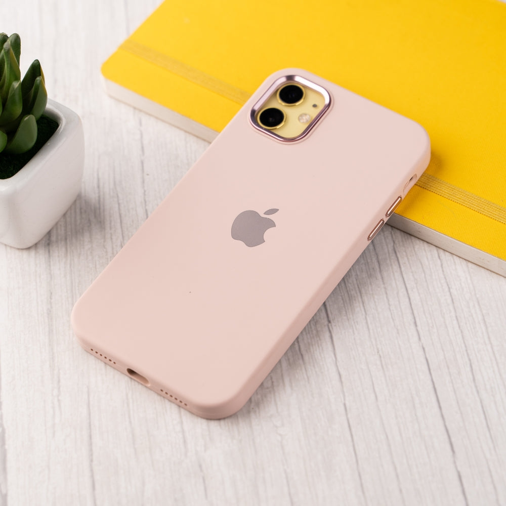 iPhone 11 Back Cover / Silicone Luxury Protective Case