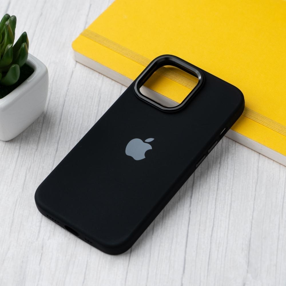 iPhone 13 Back Cover / Silicone Luxury Protective Case