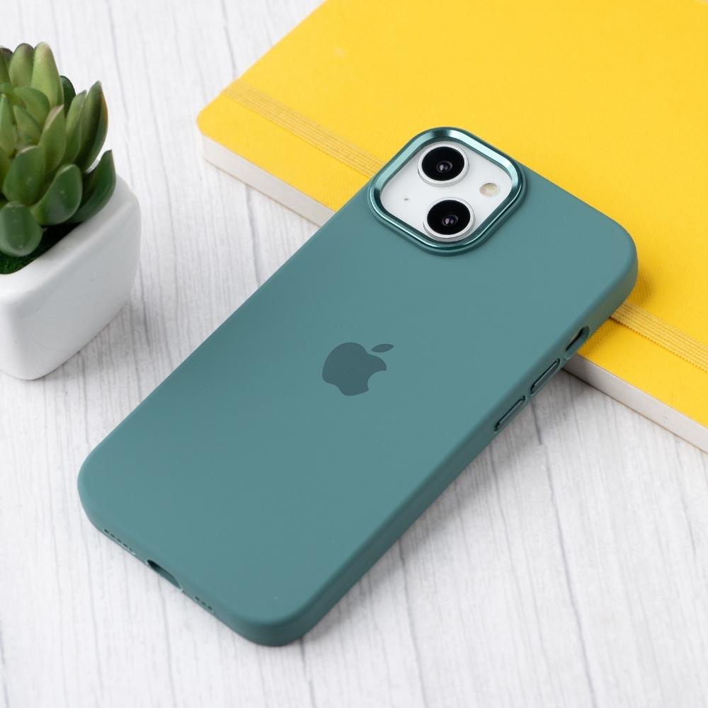 iPhone 14 Back Cover / Silicone Luxury Protective Case