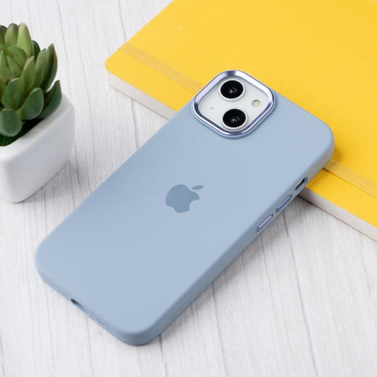 iPhone 14 Back Cover / Silicone Luxury Protective Case