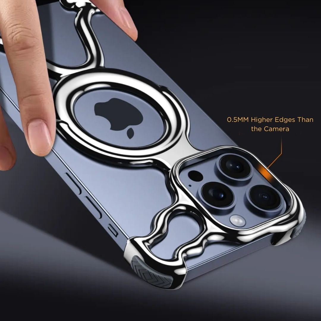 iPhone 15 Pro Back Cover / Luxury Hollow Heat Dissipation Case